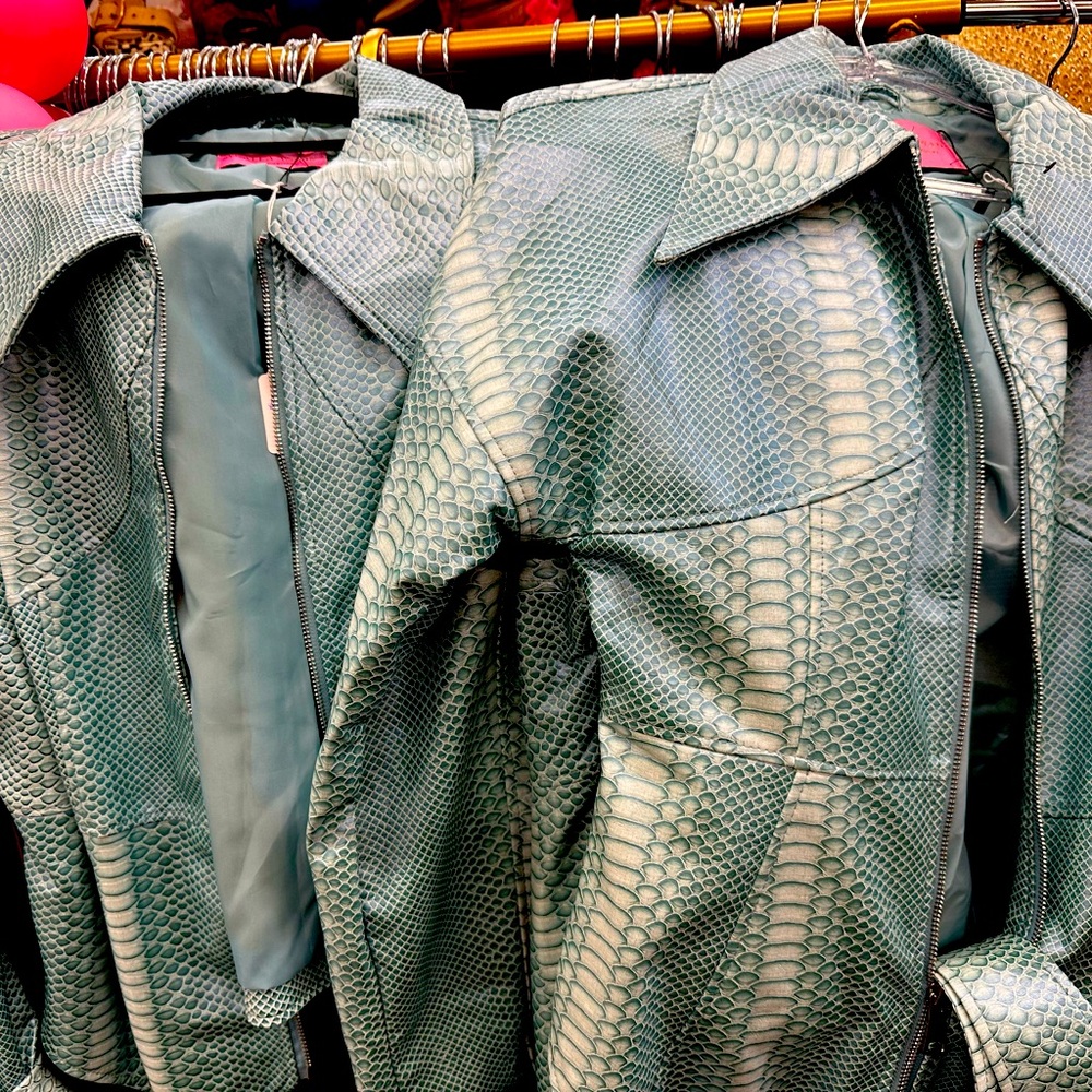 Akira Mahkayla Azalea Wang Snakeskin Corset Jacket in Light Blue/Green